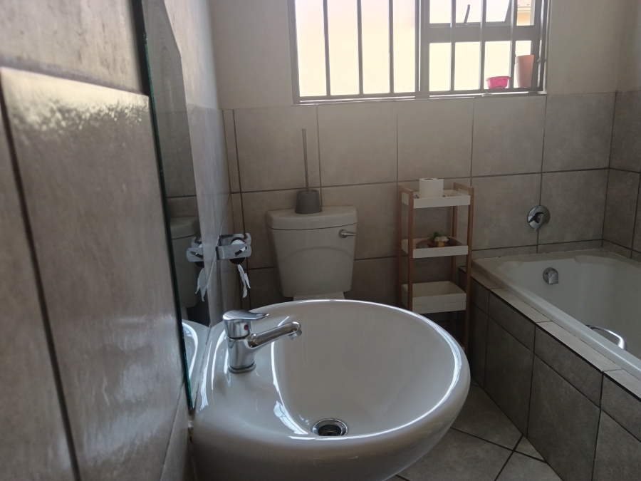 3 Bedroom Property for Sale in Raceway Free State